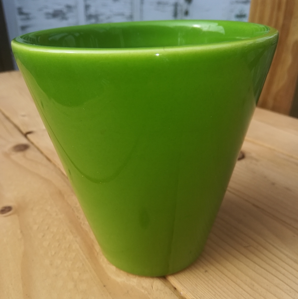 Ceramic pot/vase